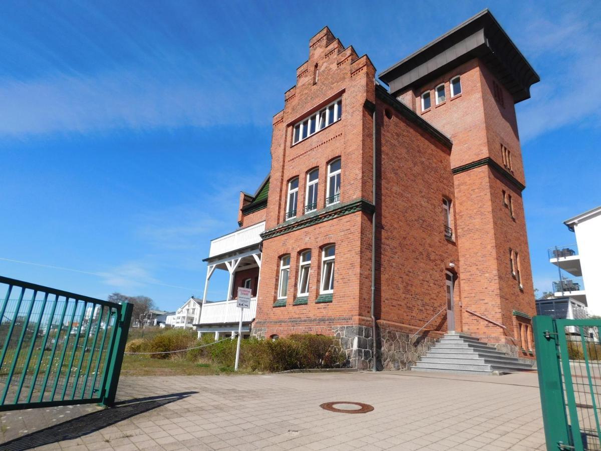 Seelotsenstation Sassnitz Mit Hafenblick By Unsere Urlaubszeit Zewnętrze zdjęcie